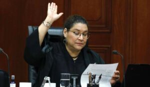 ¿Ministra del pueblo? Lenia Batres rechaza ampliar cobertura para niños con discapacidad