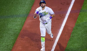 ¡On fire! Jonathan Aranda conecta par de jonrones en la victoria de Rays ante los Twins