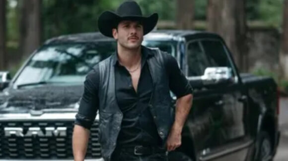 VIDEO: Actor de ‘La Rosa de Guadalupe’ golpea a reportero y ¿será demandado como Livia Brito?