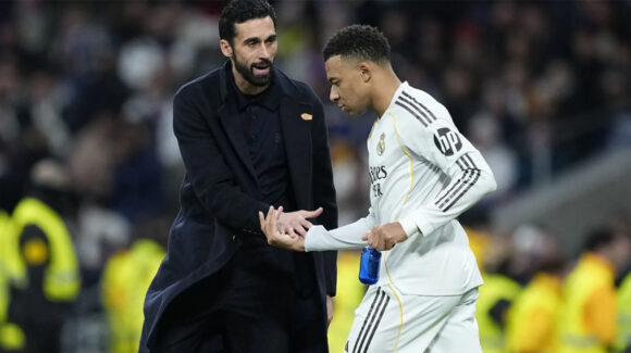 ¿Vestidor roto en el Real Madrid? Álvaro Arbeloa habla sobre como es su relación con Kylian Mbappé