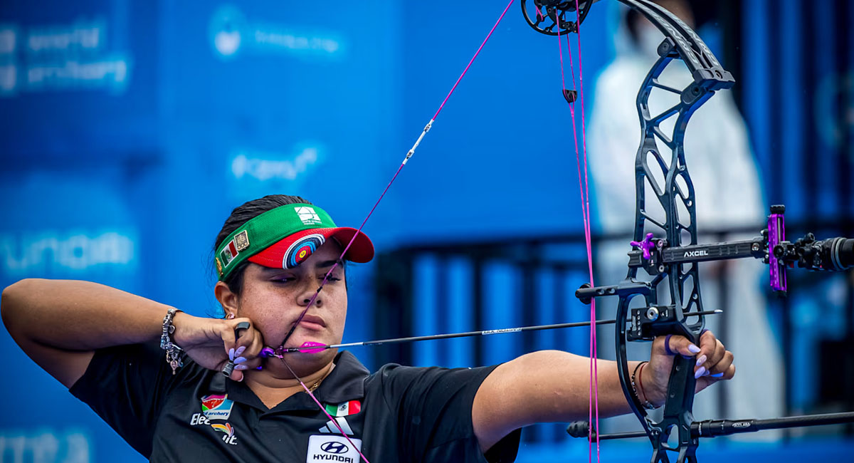 Andrea Becerra sigue como la mejor exponente mexicana del tiro con arco