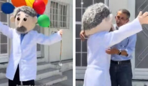 VIDEO: La emotiva reacción de doctor al recibir a su hija con botarga de él mismo por su cumpleaños