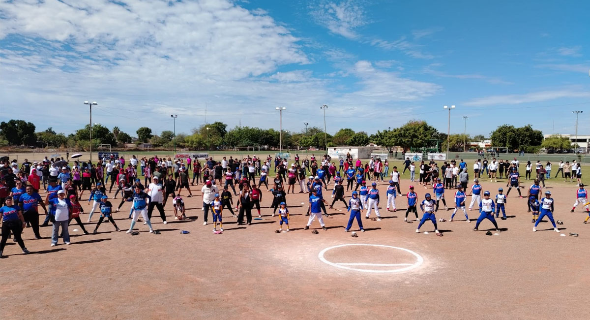 Decenas de niños y jóvenes se dieron cita en el Módulo de la Michoacán para este evento