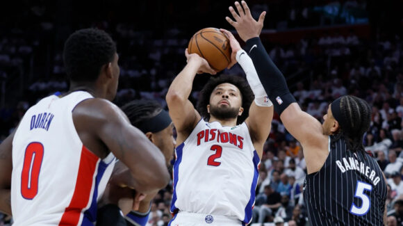 De la mano de Cunningham, los Pistons vencen al Magic e igualan su serie de playoffs
