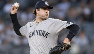 Cam Schlittler lanza joya monticular para que los Yankees completen la limpia sobre Boston