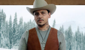 ¿Christian Nodal, captado in fraganti? Filtran FOTO de misteriosas mujeres al bajar de su camioneta