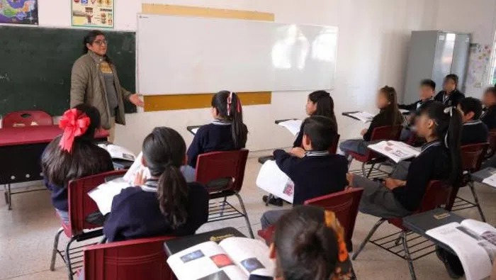 SEP desmiente megapuerte escolar del 30 de abril al 5 de mayo.