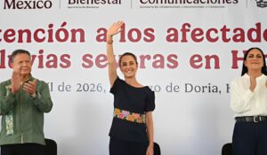 Claudia Sheinbaum recibe críticas en su visita en Hidalgo por falta de medicamentos