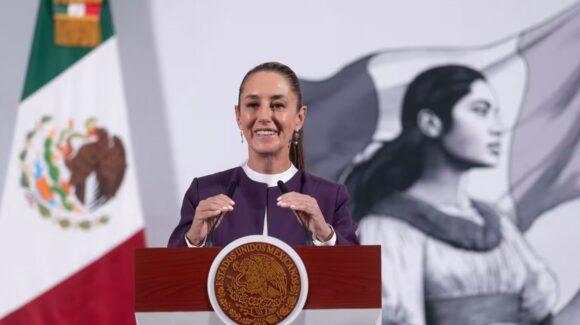 Claudia Sheinbaum descarta daños tras el incendio de la refinería de Dos Bocas