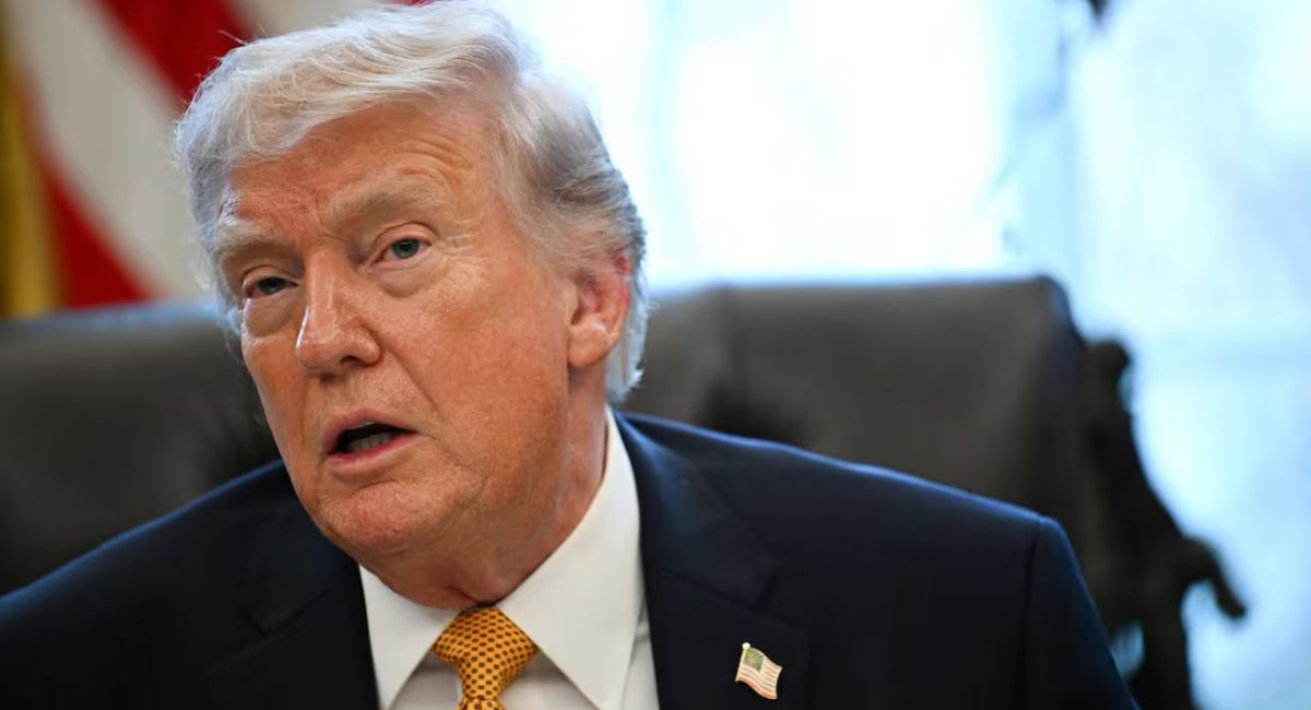 "Con un poco más de tiempo podemos abrir el Estrecho de Ormuz": Trump afirma que tomará el petróleo