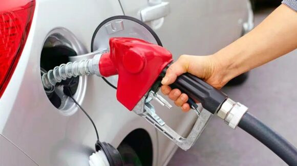 Hacienda aumenta subsidios a gasolinas: Así serán los apoyos para llenar el tanque entre el 4 y 10 de abril