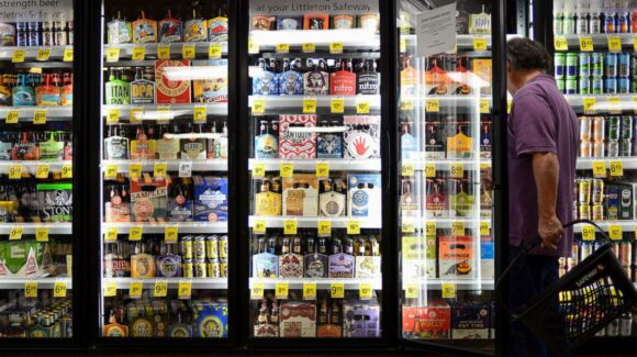 Profeco revela las marcas de cerveza con menor contenido calórico en México