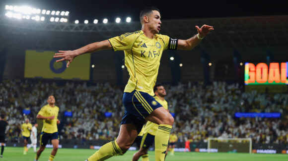 Cristiano Ronaldo vuelve encendido: firma doblete y lidera goleada del Al Nassr en la Saudi Pro League
