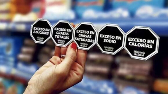 El 25 por ciento de los alimentos procesados en México incumple ley por excesos de ácidos grasos