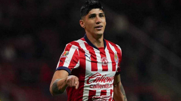 Chivas rescinde contrato de Alan Pulido y pone fin a su desastrosa segunda etapa en Guadalajara
