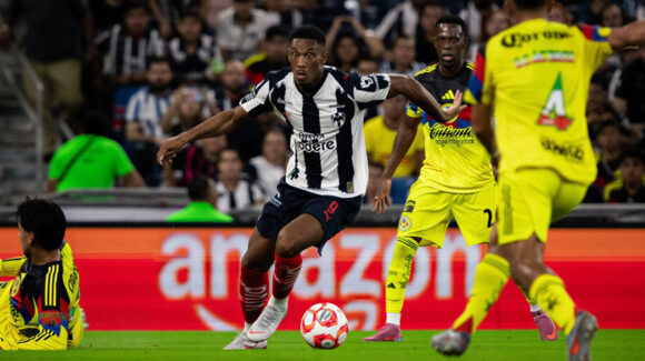 ¿Hubo un problema con Anthony Martial? Entrenador de Rayados rompe el silencio tras la polémica