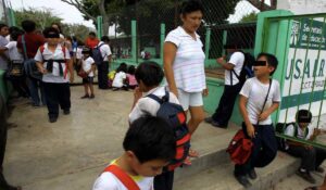 Reto viral de TikTok “Mañana Tiroteo” genera amenazas en escuelas de México