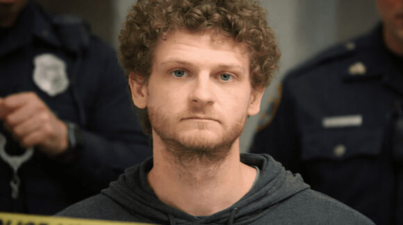 Estrella de ‘Los Juegos del Hambre’ es arrestado en EU; intentó asesinar a tiros a tres hombres