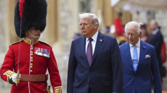 VIDEO: Exhiben grosería de Donald Trump al Rey Carlos III y su esposa, la Reina Camilla frente al Congreso