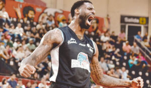 Halcones de Obregón regresan a la senda del triunfo, pegan primero ante los Venados