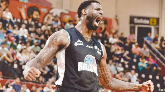 Halcones de Obregón regresan a la senda del triunfo, pegan primero ante los Venados