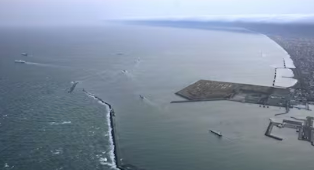 Filtran video de enormes olas al azotar Japón tras terremoto de 7.4 grados