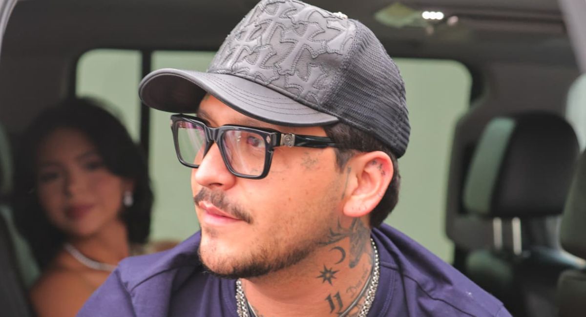 Fotos exclusivas de TRIBUNA de la llegada de Christian Nodal se vuelven virales