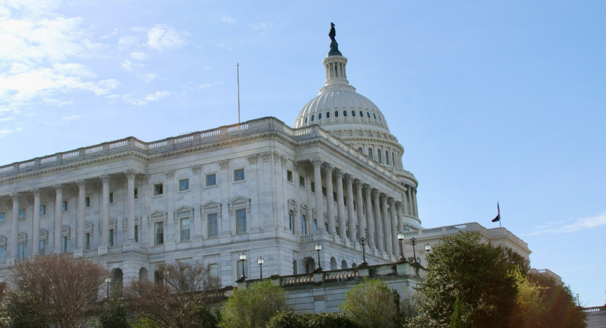 Fracasan demócratas en el Senado en frenar ataques de Estados Unidos a Cuba