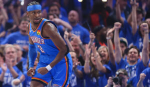 En modo campeón; el Thunder aplasta a los Suns al arrancar su serie de playoffs de la NBA