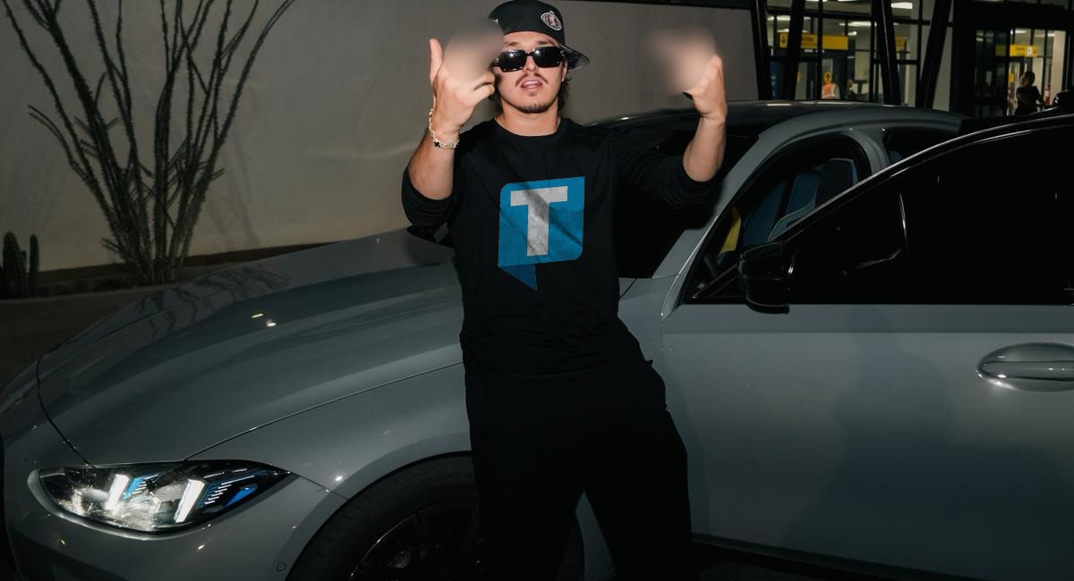 Gabito Ballesteros al llegar a Hermosillo, Sonora