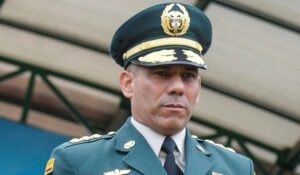 Ex Comandante colombiano Eduardo Zapateiro enfrenta imputación por acoso sexual