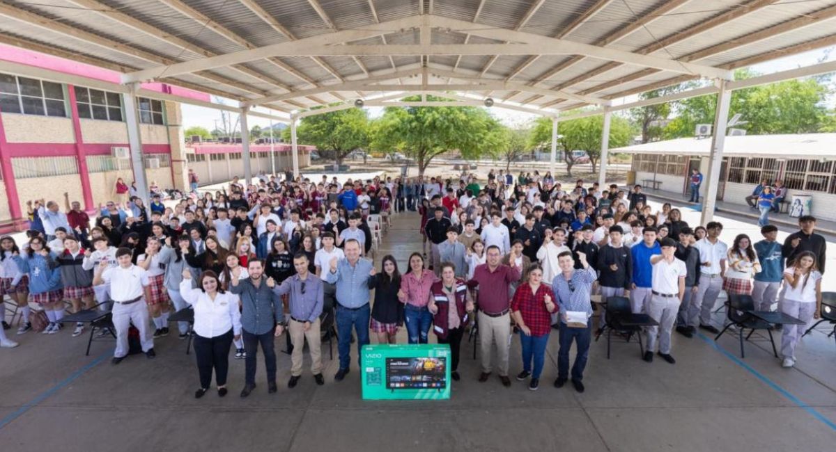 Gobierno de Sonora fortalece el emprendimiento juvenil con entrega de apoyos