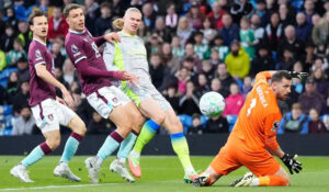 La Premier League tiene nuevo líder; Manchester City vence al Burnley y sube a la cima