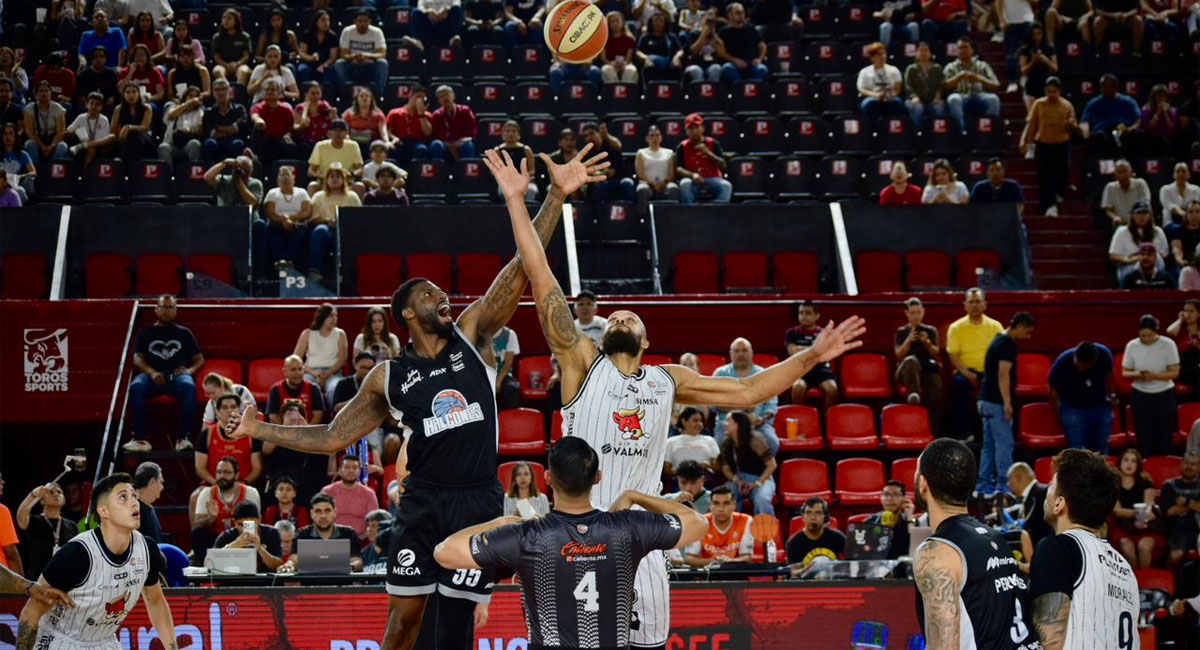 Obregón salió con banderas desplegadas de Torreón