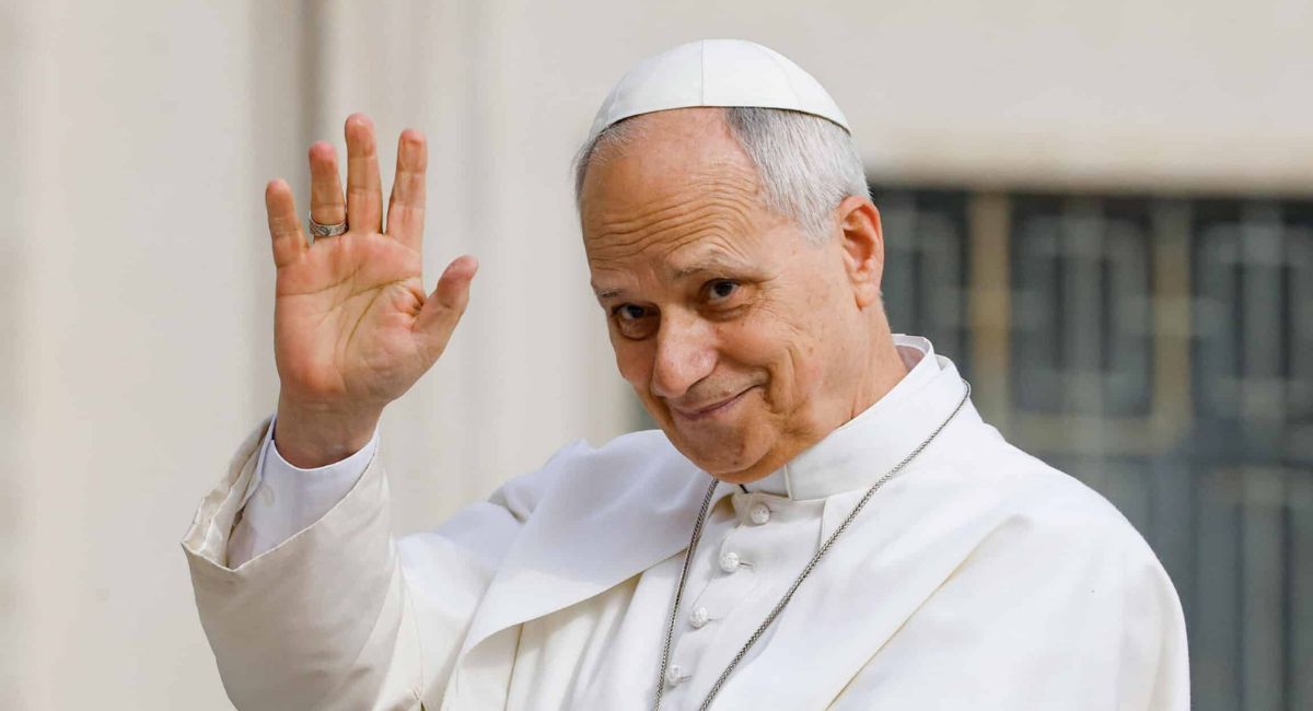 "Hay que tratarlos como seres humanos, no como animales": León XIV alza la voz por los migrantes