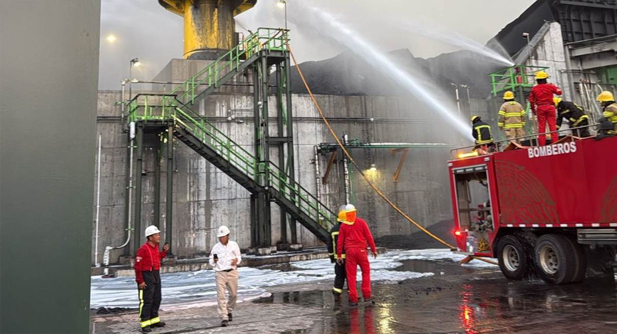 Bomberos lograron controlar la situación con saldo blanco