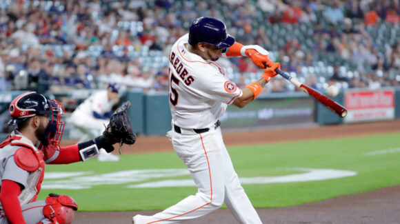 Isaac Paredes vuelve a responder; el sonorense produce y los Astros barren a los Red Sox