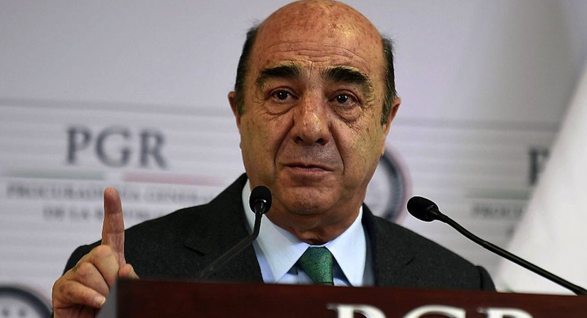 Jesús Murillo Karam es hospitalizado en terapia intensiva