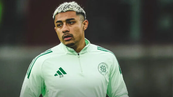 Julián Araujo regresa a México para llevar su rehabilitación; intentará estar listo para el Mundial 2026