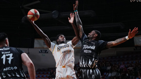 Kiandre Gaddy, el gigante de la ‘H’ mantiene a los Rayos en la pelea dentro del Cibacopa