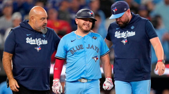Duro golpe para Blue Jays; Kirk se someterá a cirugía y estará fuera por tiempo indefinido