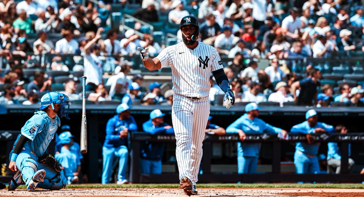 La ofensiva de los Yankees se despachó con cinco cuadrangulares para enterrara a Kansas City