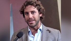 Tras cirugía de urgencia, exconductor de ‘Hoy’ reaparece y habla de su delicado estado de salud