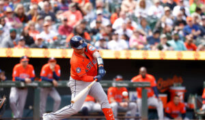 Mal y de malas; Astros es apaleado por Baltimore y sigue hundido en el sótano de la división