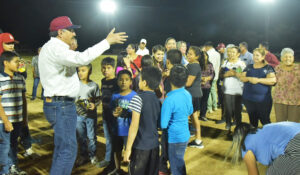 Cajeme: Rehabilitan campo de beisbol en La Tinajera; Lamarque enciende nuevas luminarias