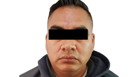 Detienen al ‘Mando’, policía vinculado a célula criminal en Edomex; está acusado de extorsión y robo
