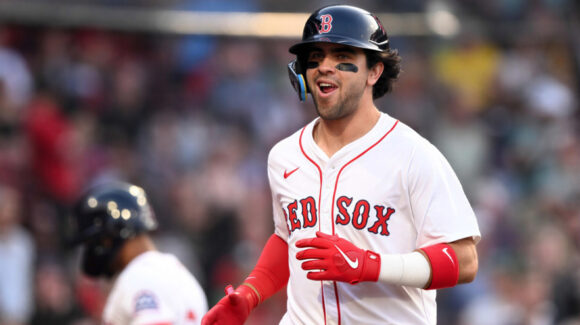 Marcelo Mayer se viste de héroe y los Red Sox consiguen cortan racha de derrotas ante los Padres