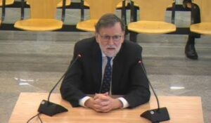 Rajoy niega recibir dinero en sede del PP español