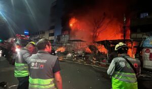 Incendio en mercado Sonora CDMX fue por ambulantaje sin control
