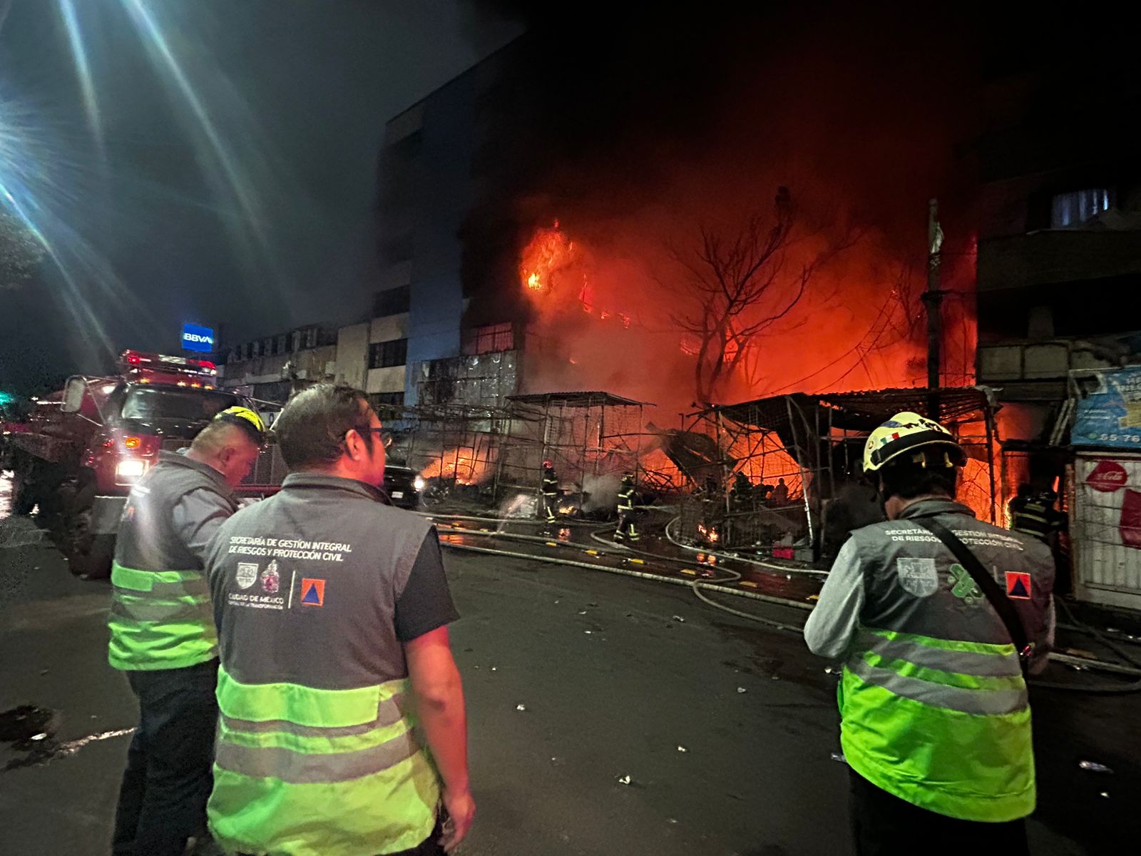 Incendio en mercado Sonora CDMX fue por ambulantaje sin control.
